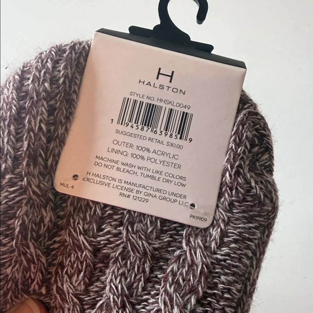 H Halston Slipper Socks 2 Pairs. Tan / Peach  and Burgundy Medium / Large